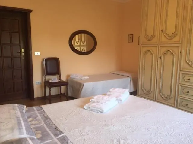 Apartamento Sa Chiriasa Monti 0*,